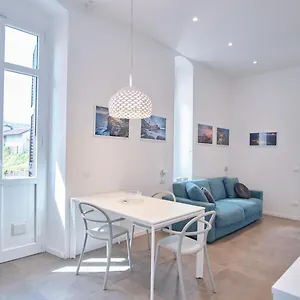 casa-contra.hotelitalianriviera.com/