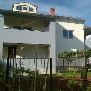 apartments-villa-ulivo.in-istria.net/